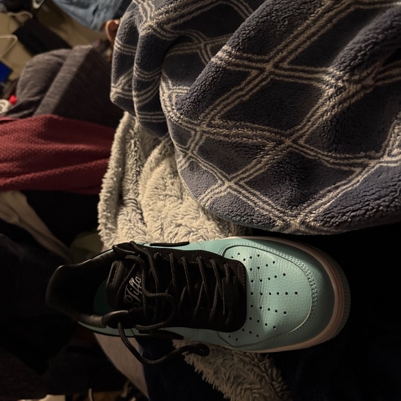 Nike x Tiffany & Co. Air Force 1 - Picture 4 of 4
